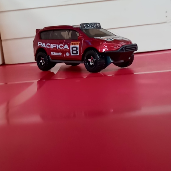 Chrysler Pacifica 2018 - Picture 2 of 3